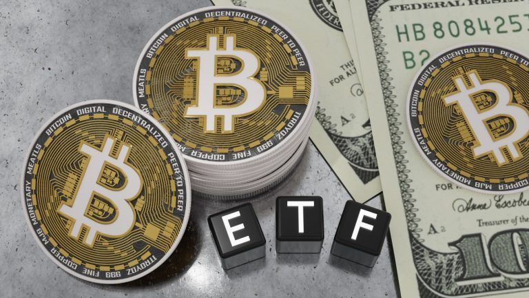 Bitcoin ETFs Gain $92 Million While Ethereum ETFs Saw $4.82 Million Outflow