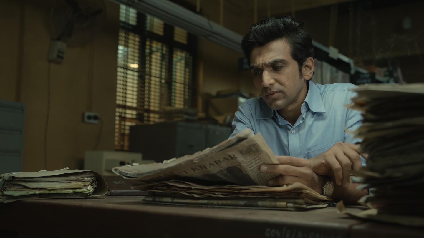 Saare Jahan Se Accha. Pratik Gandhi as Vishnu Shankar in Saare Jahan Se Accha. Cr. Courtesy of Netflix © 2025